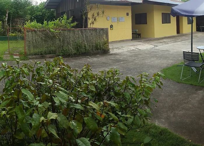 Mjs Garden Powered By Cocotel Moalboal